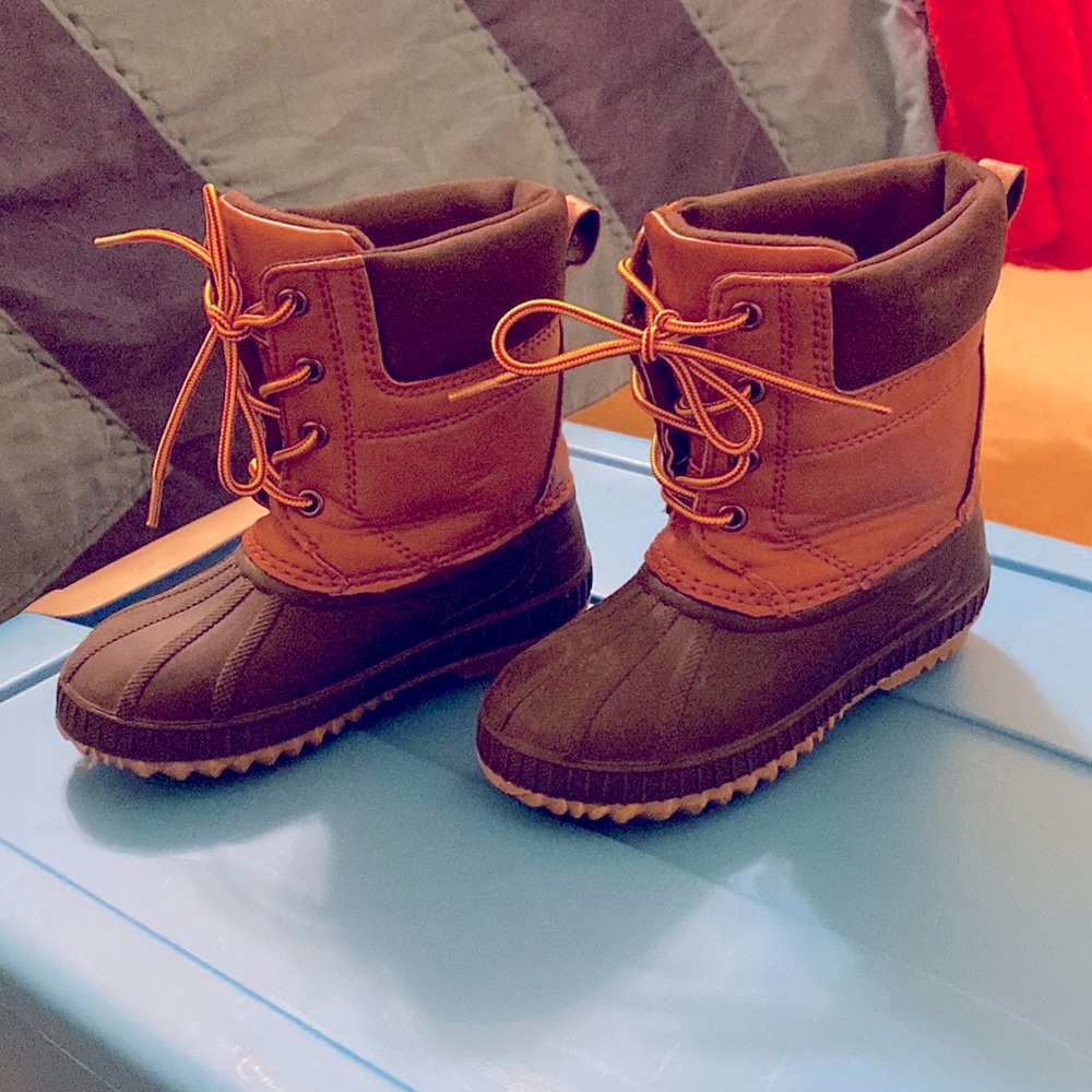 Gap toddler duck boots 9/10 - like brand new! BabyGap